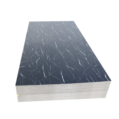 Moderne design Fleksibelt PVC-veggpanel Vanntett UV-marmorark Faux steinveggdekor Plastplater for innendørs bruk